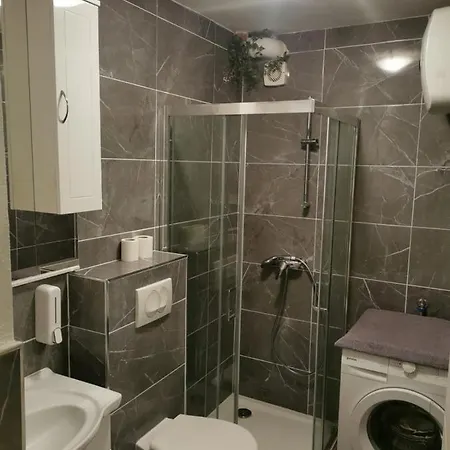 Tomisa Apartman