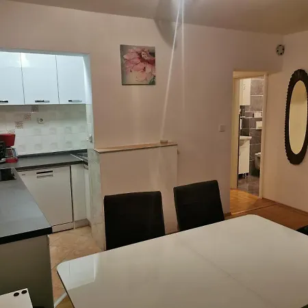 Tomisa Apartament