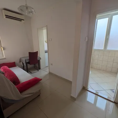 Apartman Tomisa