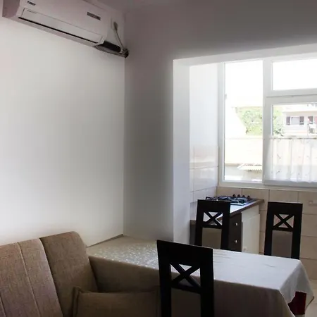 Tomisa Apartament *